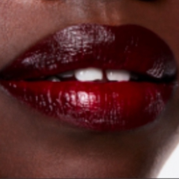 MAC *Serial Stain* Versicolour Varnish Cream Lip Stain .28 fl oz - Picture 4 of 9